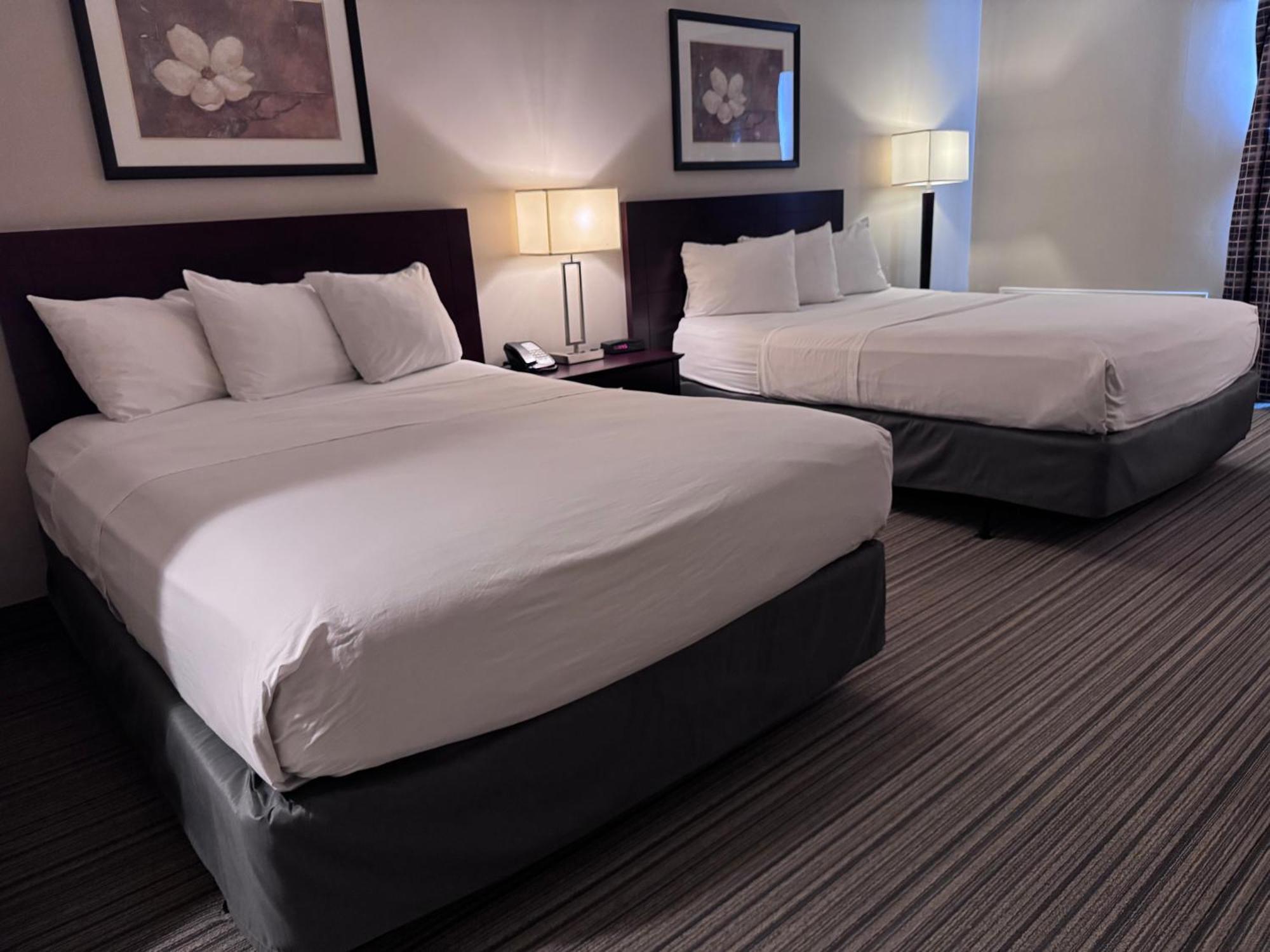 Ramada By Wyndham London Hotel Buitenkant foto
